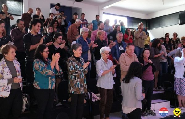 Duo Brasil DiVerso trouxe a Itapoa uma viagem musical pelo Pais 30