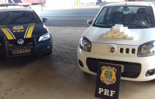Traficante preso em Cascavel (PR) transportava cocaina em automovel com placas de Itapoa