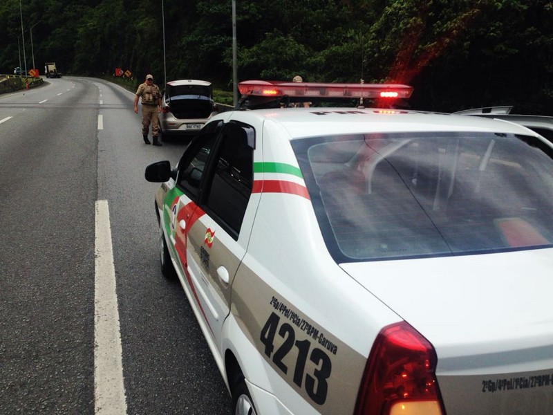 Assalto em garuva termina com perseguicao e assaltante morto em Guaratuba pr