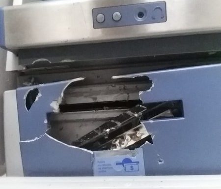 Bandidos tentam furto conta agencia do Banco do Brasil em Itapoa mais uma vez 1