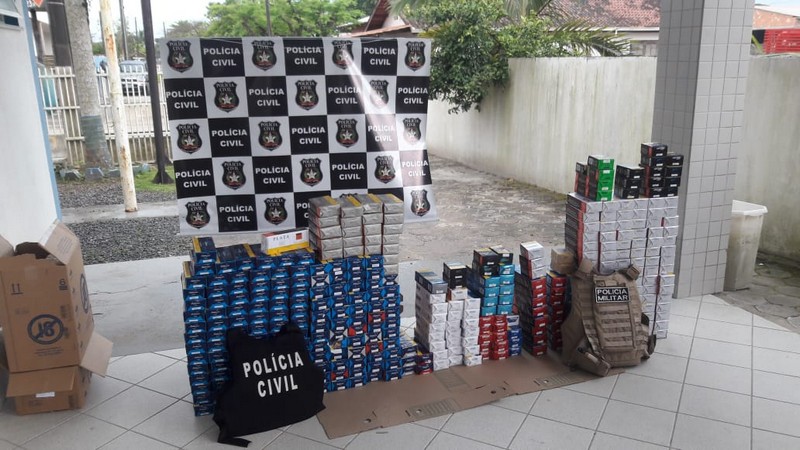 Carga de cigarros roubada em Joinville apreendida em Itapoa 1