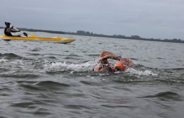 Corpo de Bombeiros participa da IV Maratona Aquatica em Itapoa 1
