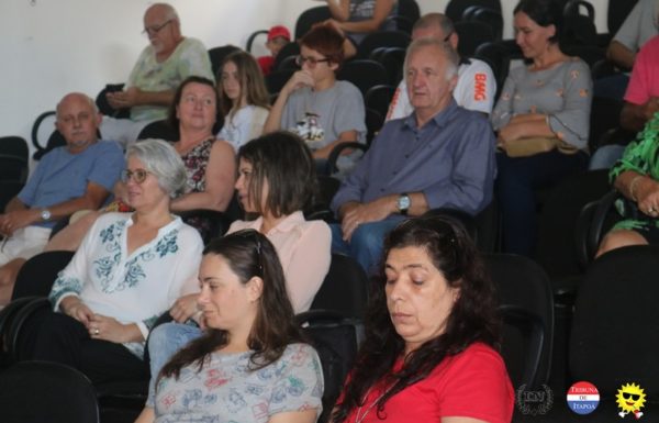 Grupo vocal Babado de Saia contagia o publico no Concerto Matinal 15