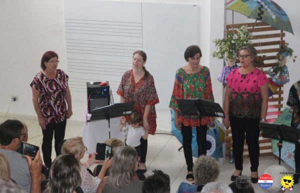 Grupo vocal Babado de Saia contagia o publico no Concerto Matinal 43