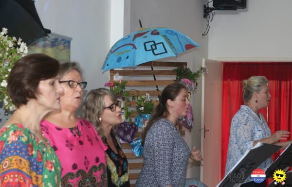 Grupo vocal Babado de Saia contagia o publico no Concerto Matinal 58