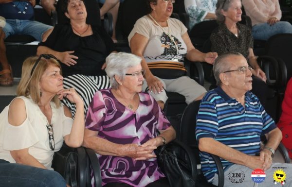 Grupo vocal Babado de Saia contagia o publico no Concerto Matinal 84