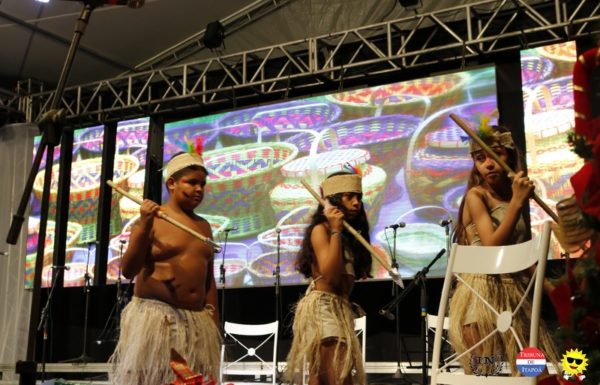 Cenario encantador e apresentacoes impecaveis marcaram a 4a Noite Cultural do Porto Itapoa 03