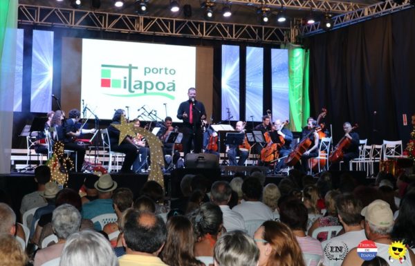 Cenario encantador e apresentacoes impecaveis marcaram a 4a Noite Cultural do Porto Itapoa 24