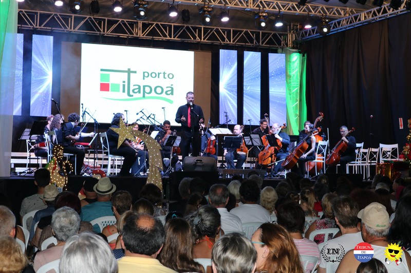 Cenario encantador e apresentacoes impecaveis marcaram a 4a Noite Cultural do Porto Itapoa 24