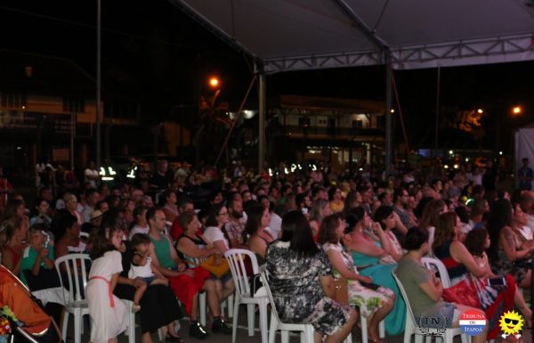 Cenario encantador e apresentacoes impecaveis marcaram a 4a Noite Cultural do Porto Itapoa 50