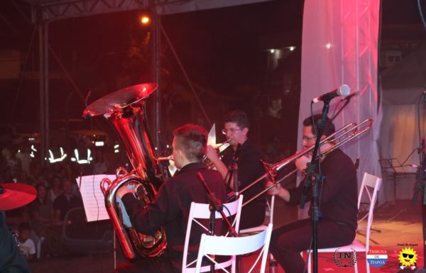 Cenario encantador e apresentacoes impecaveis marcaram a 4a Noite Cultural do Porto Itapoa 59