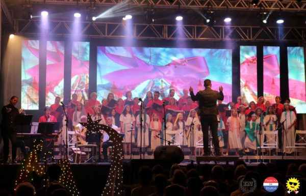 Cenario encantador e apresentacoes impecaveis marcaram a 4a Noite Cultural do Porto Itapoa 77