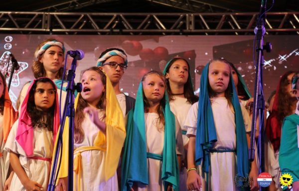 Emocao toma conta de Itapoa na abertura do Toque de Natal 28