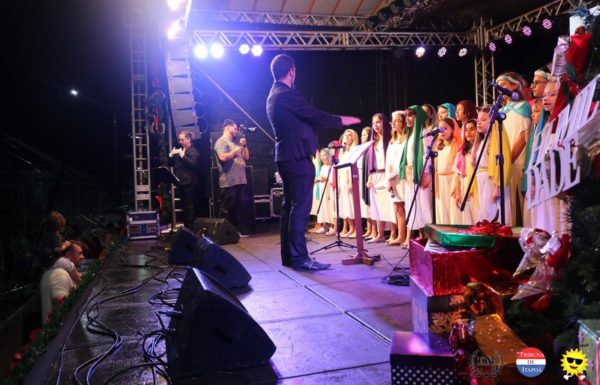 Emocao toma conta de Itapoa na abertura do Toque de Natal 35