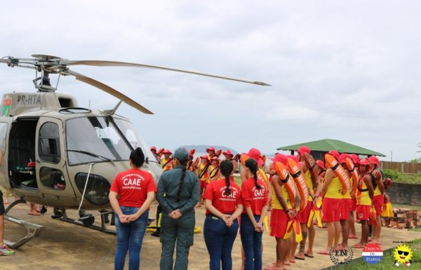 Guarda-vidas civis de Itapoa recebem treinamento com aeronave Aguia da PM 07