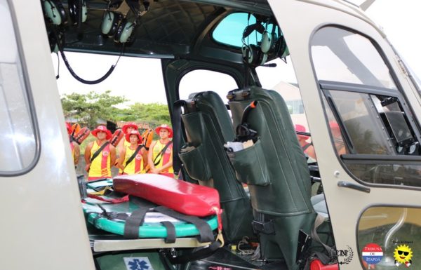 Guarda-vidas civis de Itapoa recebem treinamento com aeronave Aguia da PM 08