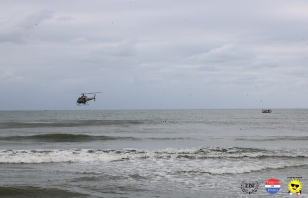 Guarda-vidas civis de Itapoa recebem treinamento com aeronave Aguia da PM 28