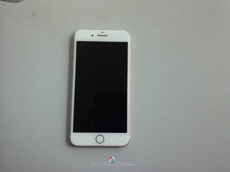 Policia Militar de Itapoa prende ladrao de celular logo após o crime 1