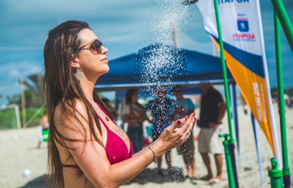 itapoa saneamento instala eco duchas e leva comodidade aos frequentadores da praia 2