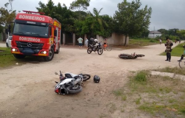 Colisao entre motos deixa os dois condutores feridos no balneario Princesa do Mar