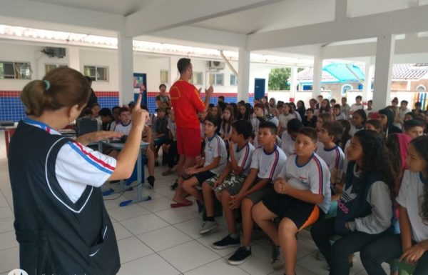 Bombeiros Militares de Itapoa realizam palestra sobre perigos do banho de mar a estudantes 14