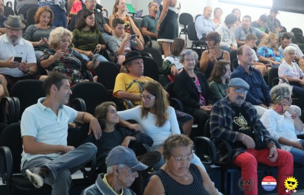 Concerto matinal homenageia Belchior em tributo emocionante 07