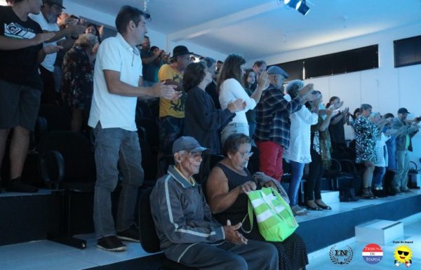 Concerto matinal homenageia Belchior em tributo emocionante 40