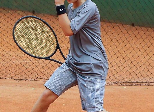 Tenista mirim de Itapoa convocado para a Selecao Catarinense de sua modalidade 02