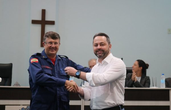 Publico lota Camara de Itapoa para prestigiar solenidade do Corpo de Bombeiros local 04