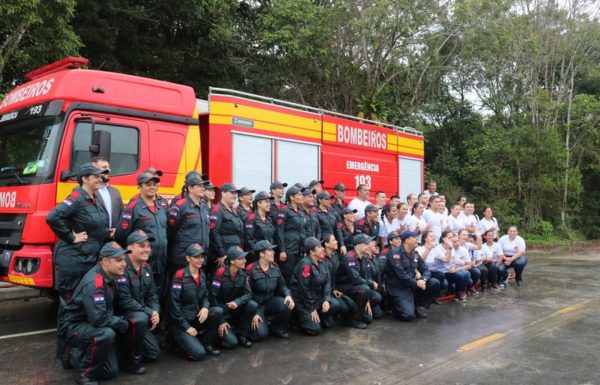 Publico lota Camara de Itapoa para prestigiar solenidade do Corpo de Bombeiros local 05