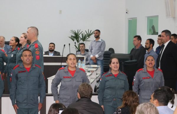 Publico lota Camara de Itapoa para prestigiar solenidade do Corpo de Bombeiros local 08