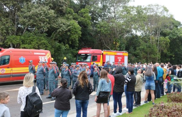 Publico lota Camara de Itapoa para prestigiar solenidade do Corpo de Bombeiros local 15
