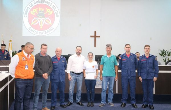 Publico lota Camara de Itapoa para prestigiar solenidade do Corpo de Bombeiros local 29