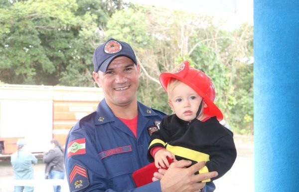 Publico lota Camara de Itapoa para prestigiar solenidade do Corpo de Bombeiros local 37
