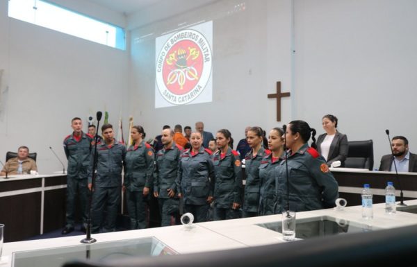Publico lota Camara de Itapoa para prestigiar solenidade do Corpo de Bombeiros local 39