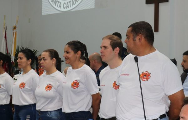 Publico lota Camara de Itapoa para prestigiar solenidade do Corpo de Bombeiros local 48