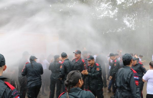 Publico lota Camara de Itapoa para prestigiar solenidade do Corpo de Bombeiros local 54