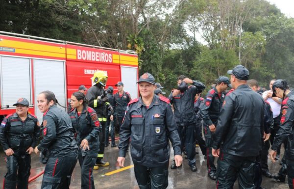 Publico lota Camara de Itapoa para prestigiar solenidade do Corpo de Bombeiros local 56