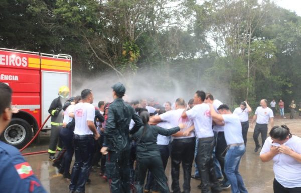 Publico lota Camara de Itapoa para prestigiar solenidade do Corpo de Bombeiros local 64
