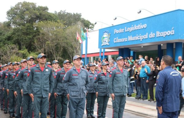 Publico lota Camara de Itapoa para prestigiar solenidade do Corpo de Bombeiros local 69