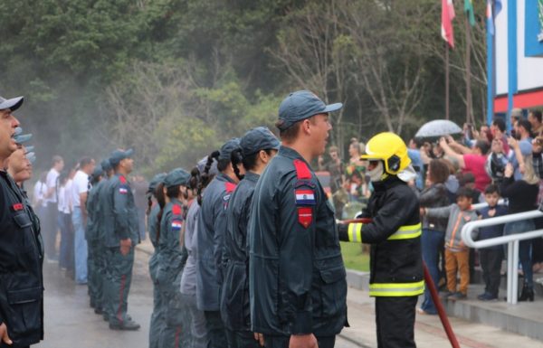 Publico lota Camara de Itapoa para prestigiar solenidade do Corpo de Bombeiros local 70
