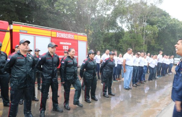 Publico lota Camara de Itapoa para prestigiar solenidade do Corpo de Bombeiros local 71