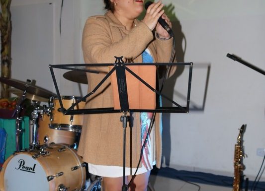 Quase 100 pessoas prestigiaram o Tributo a Carmen Miranda em Itapoa 03