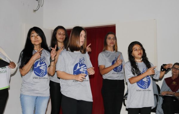 Coral da Lirica de Joinville e Vozes da Babitonga encantam o publico em Itapoa 01