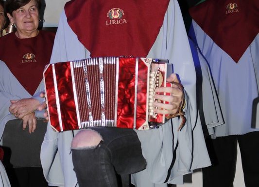 Coral da Lirica de Joinville e Vozes da Babitonga encantam o publico em Itapoa 09