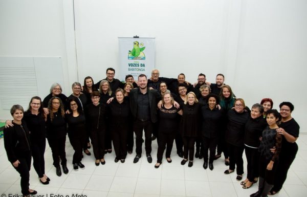 coral vozes da babitonga - caminhando e cantando - cinco anos 5