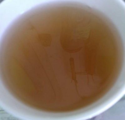 Alteracao na coloracao da agua tratada em Itapoa motivo de muita reclamacao dos usuarios 09