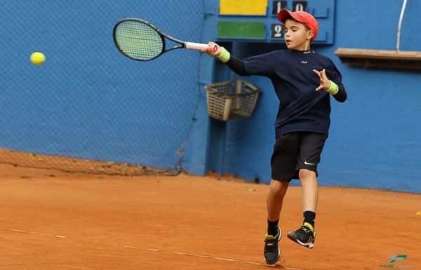 Tenista mirim de Itapoa fecha 2019 como o melhor do ranking sub-12 em Santa Catarina 10
