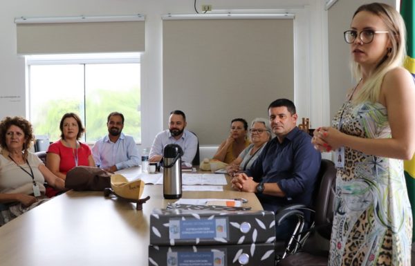 Amunesc entrega projeto de mercado municipal para Itapoa 2