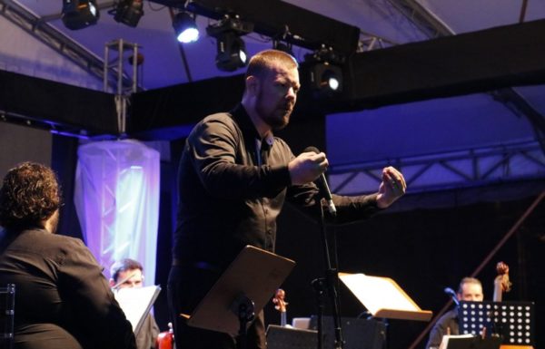 Noite Cultural no Porto Itapoa inicia em grande estilo – e neste sabado 21-12 tem mais 06